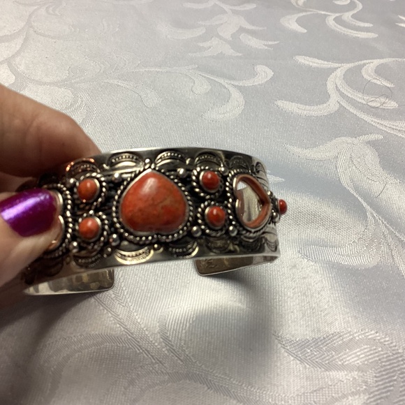 SPONGE.  coral  HEART. Sterling silver cuff signed BBJ. THAILAND. - Picture 5 of 15